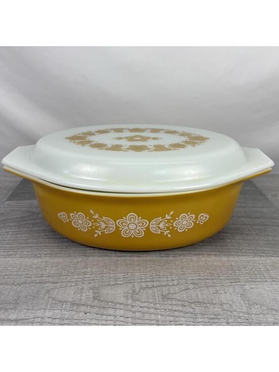 Pyrex Other - Vintage PYREX Ovenware Casserole Dish With Lid Butterfly Gold 2.5 Qt Made in USA